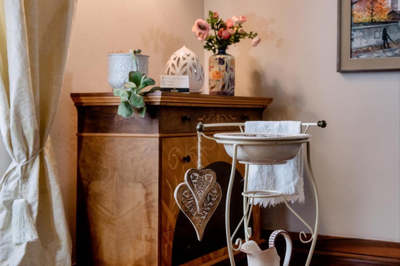 Palazzo Bed And Breakfast Calvisano Dış mekan fotoğraf